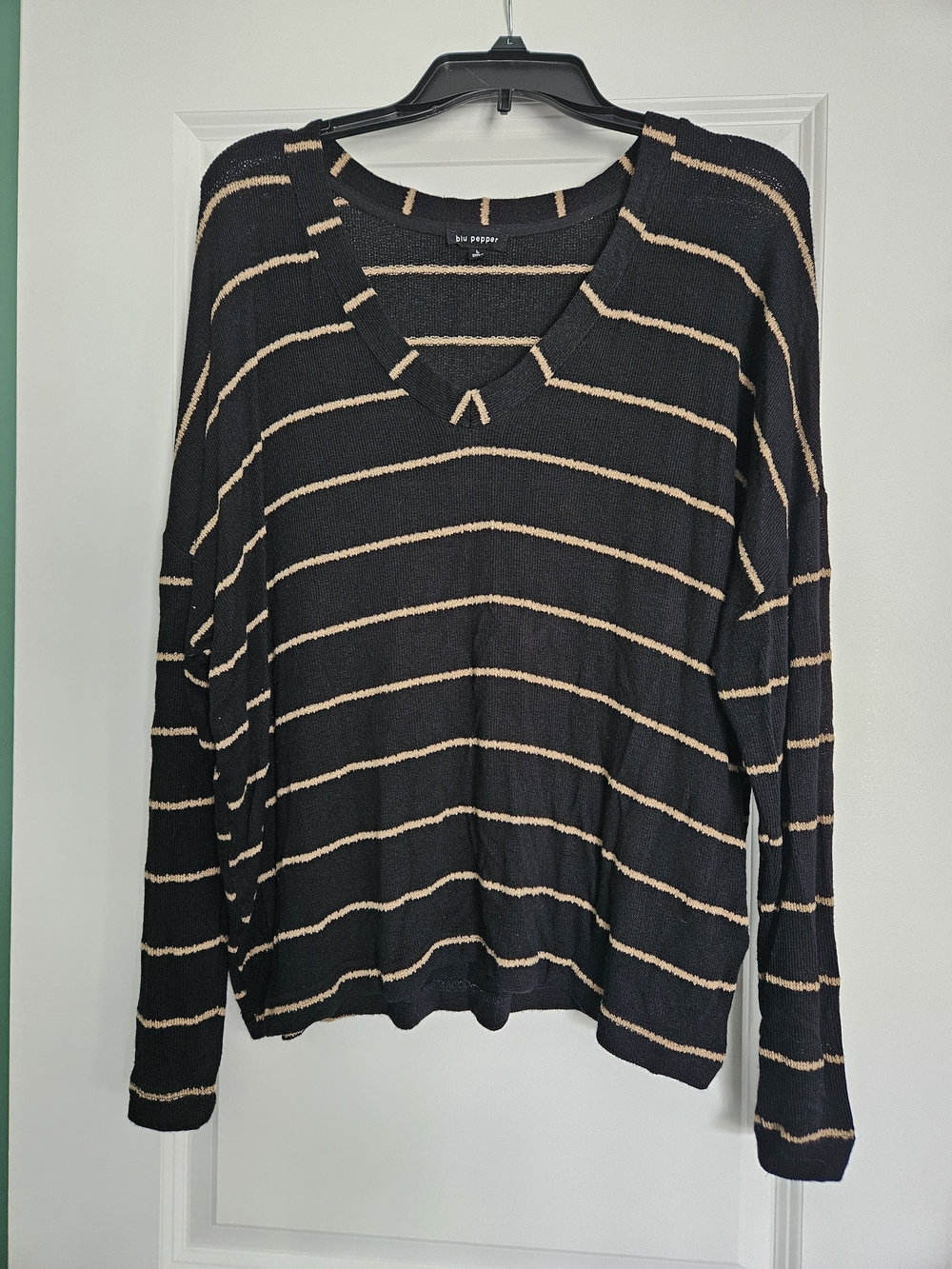 Blu Pepper Black Long Sleeve V-Neck Top